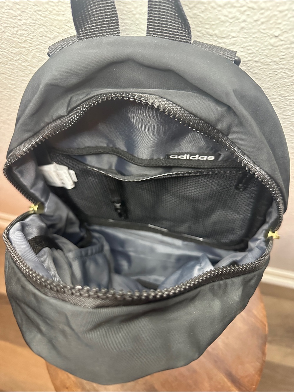 Adidas Small Backpack - Picture 5 of 7